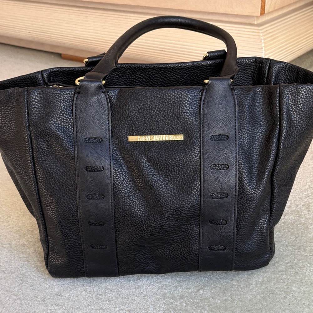 Steve Madden Textured Black Handbag